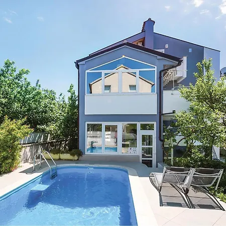 Apartment Two-bedroom In Vodice